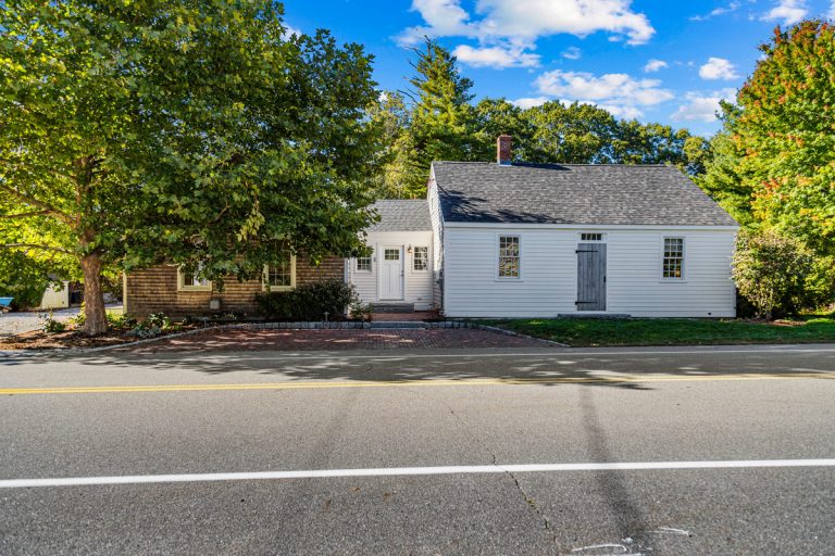 109 Old Post Rd Kittery ME 03904-45